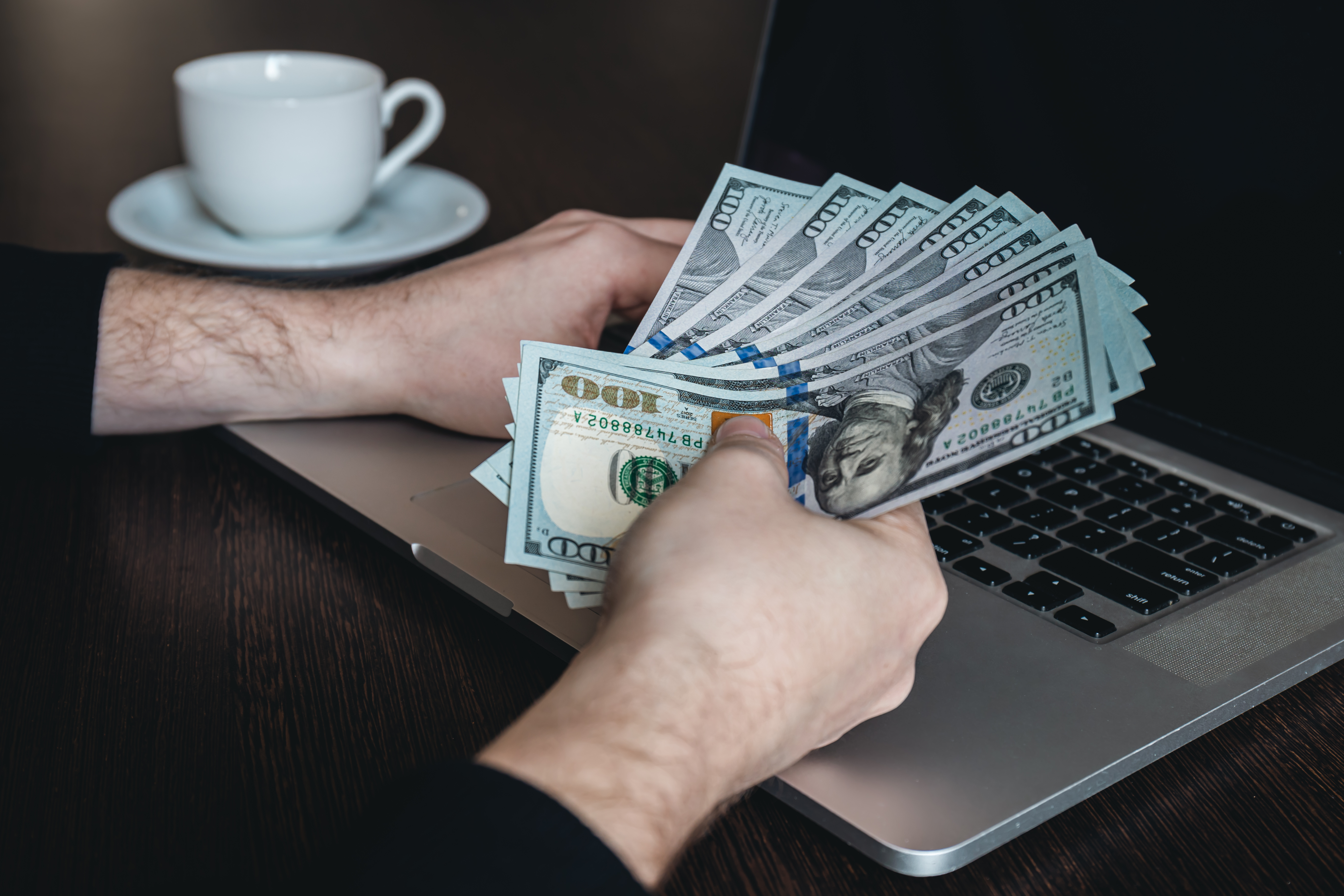 Real Food Blog Income Reports: What Creators Actually Earn in 2026 featured image
